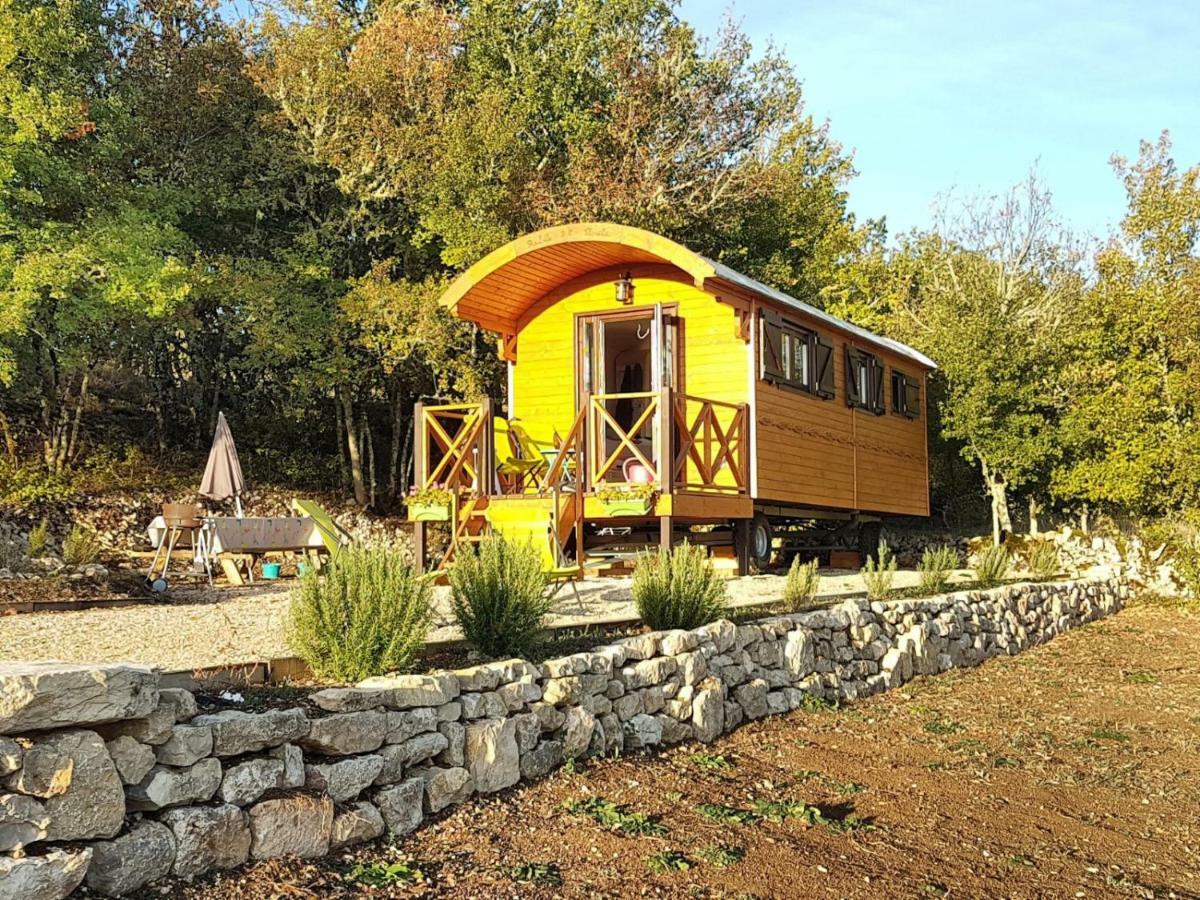 La Roulotte Clerelu - Du Domaine Des Ramonets Guest House Cahors Luaran gambar